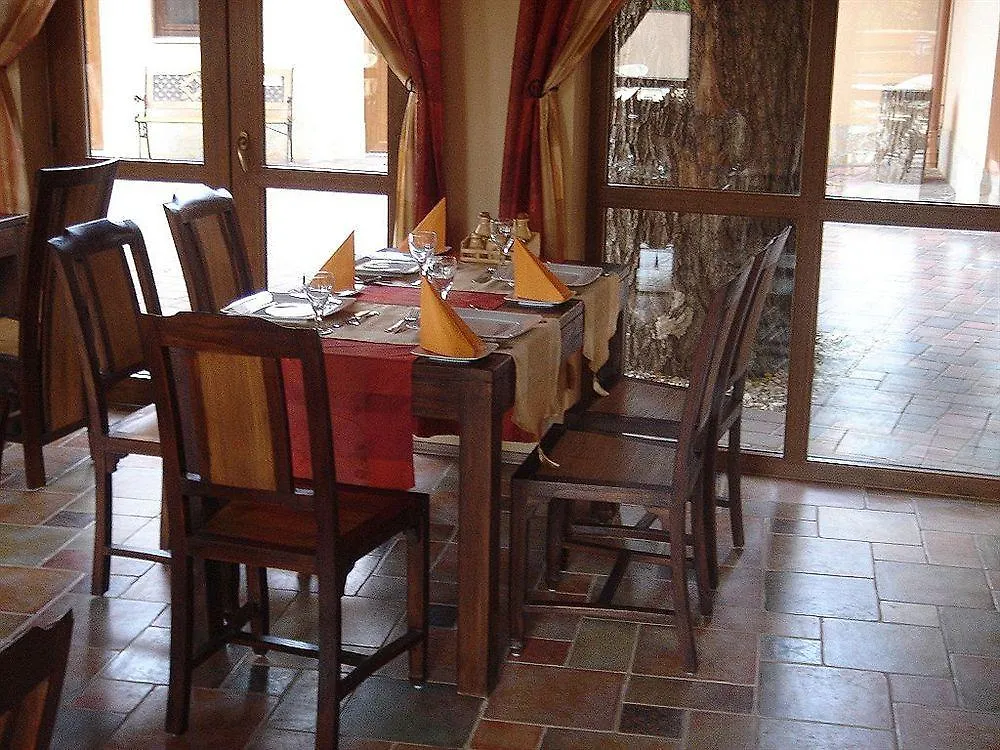 Platan Garden Rooms & Restaurant Hajdúszoboszló Hotel